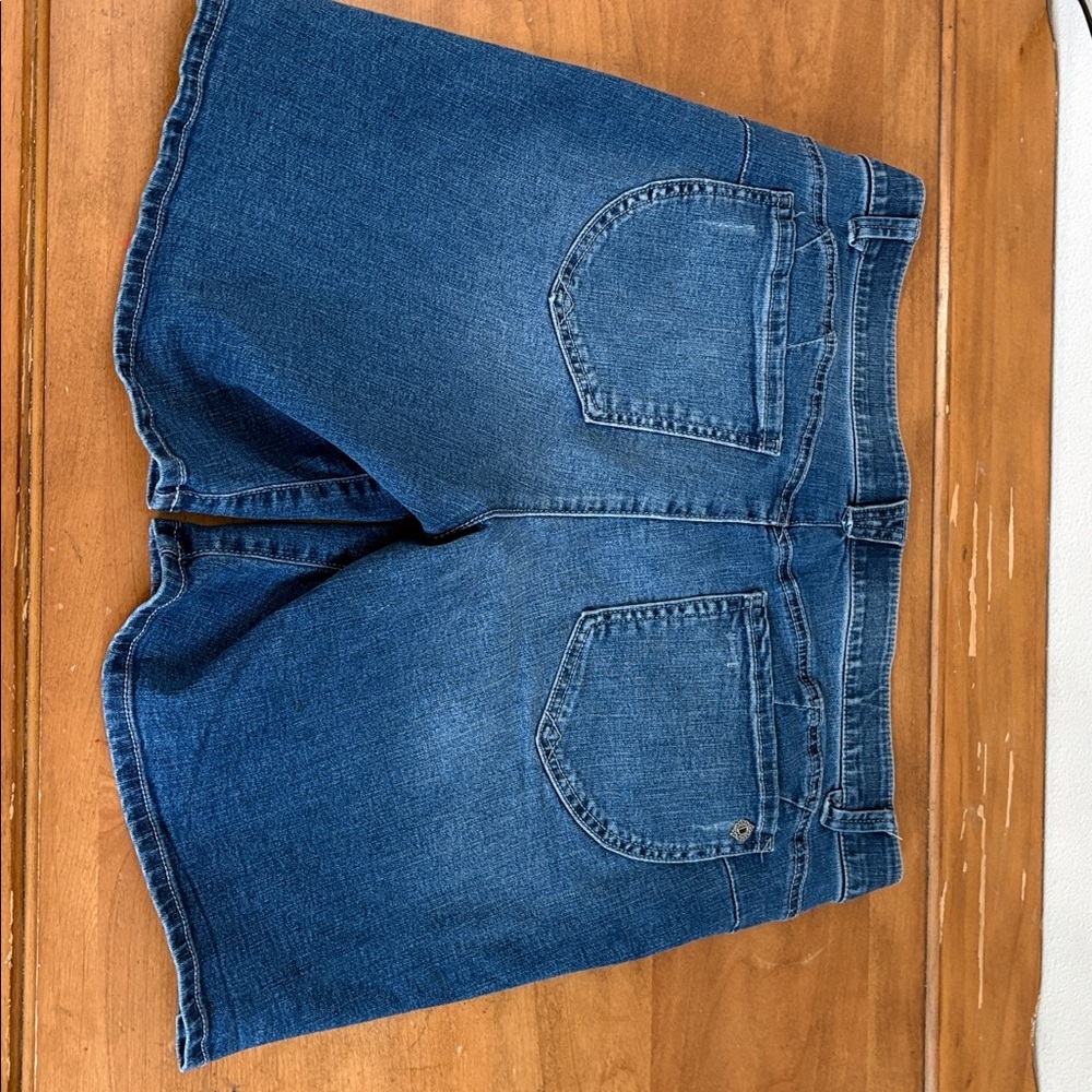 Democracy Jean Shorts Size 16 - Picture 8 of 10